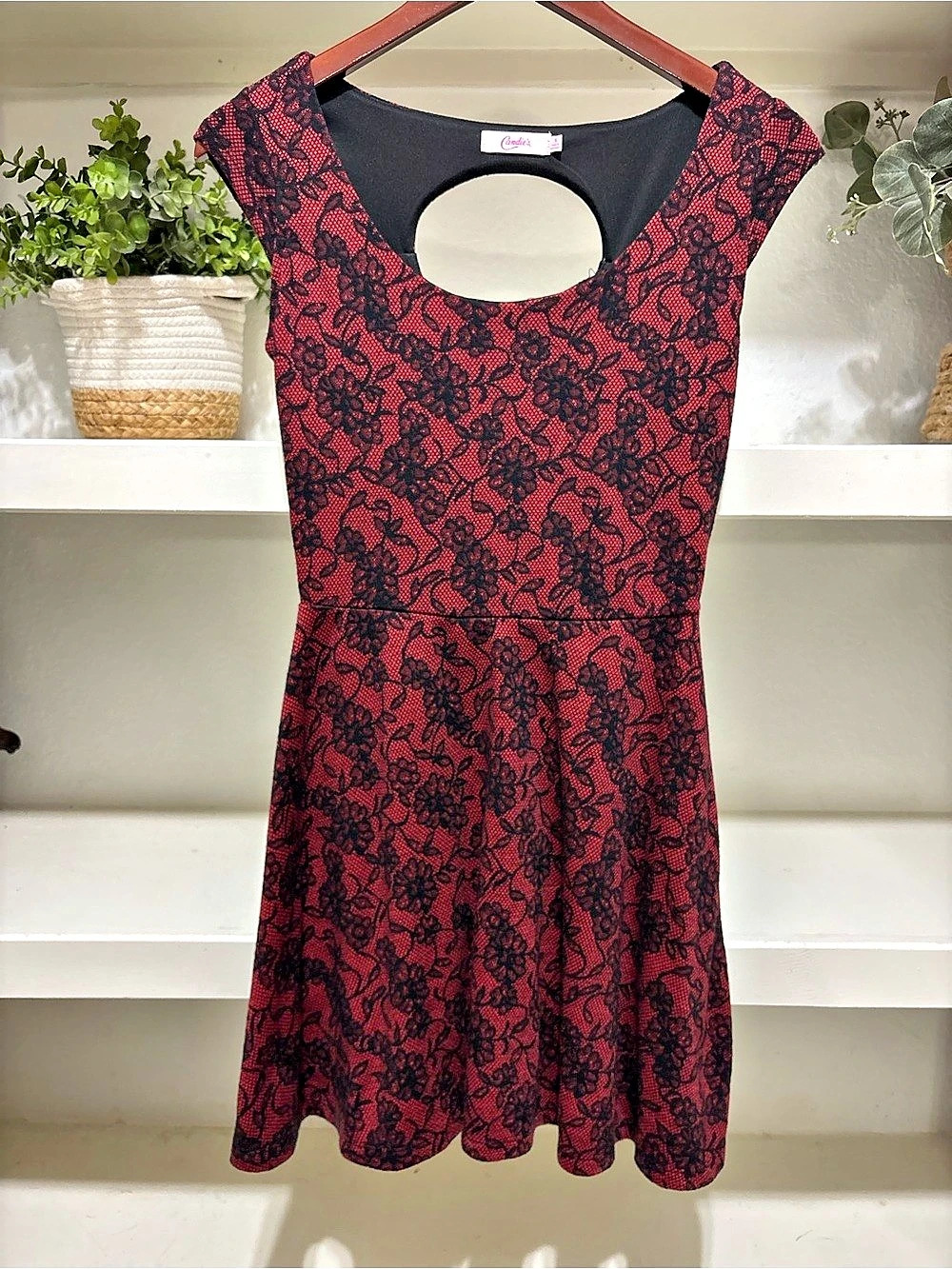 Candie'Small Floral Mini Dress in Red & Black Size Small Like New